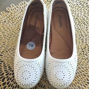 Women's White Mountain Flat Shoes